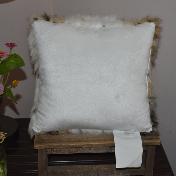 Small 12x12 Animal Faux Fur Throw Pillow Home Decor - Picture 4 of 8